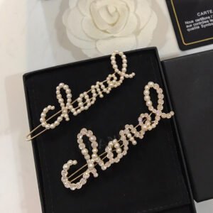 oCHANELo Hair Clips 0001