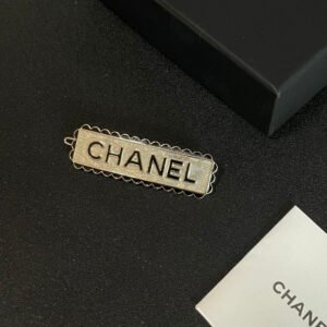 oCHANELo Hair Clips 0002