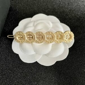 oCHANELo Hair Clips 0003