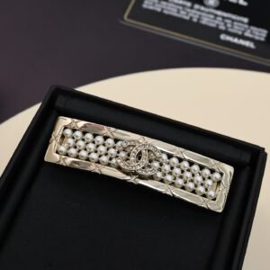 oCHANELo Hair Clips 0065