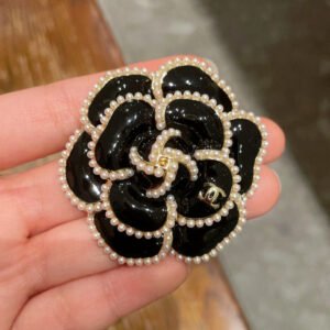 oCHANELo Brooches 004