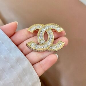 oCHANELo Brooches 011