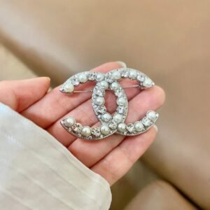 oCHANELo Brooches 017