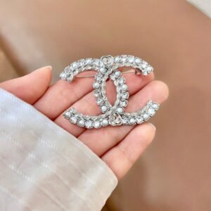 oCHANELo Brooches 022