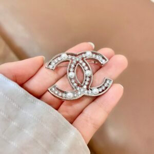 oCHANELo Brooches 023