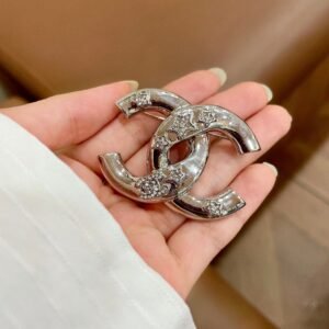 oCHANELo Brooches 025