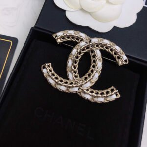 oCHANELo Brooches 037