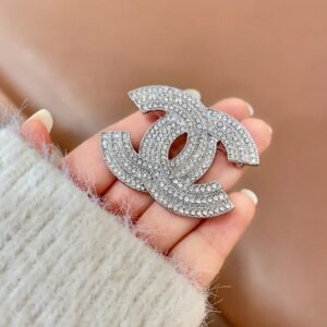 oCHANELo Brooches 044