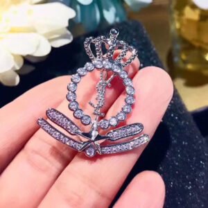 oCHANELo Brooches 068