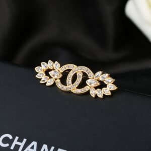 oCHANELo Brooches 184