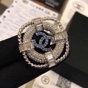 oCHANELo Brooches 265