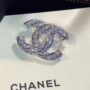 oCHANELo Brooches 266