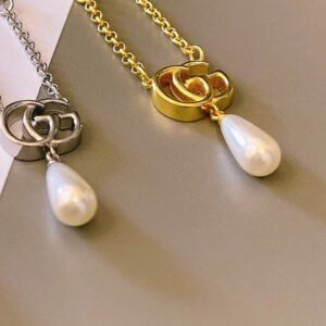 oGUCCIo Necklaces