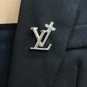 oLVo Brooches 0004