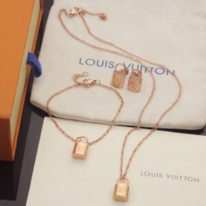 oLVo Earrings 0005