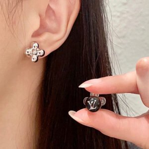 oLVo Earrings 0079