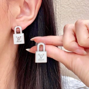 oLVo Earrings 0081