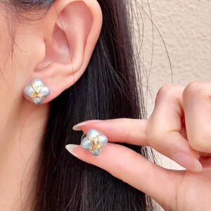 oLVo Earrings 0085