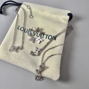 oLVo Earrings 0150