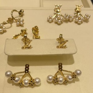 oLVo Earrings 0163