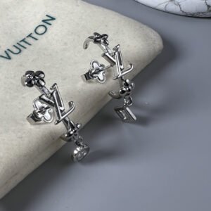 oLVo Earrings 0164