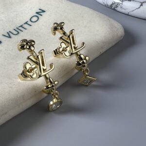 oLVo Earrings 0165