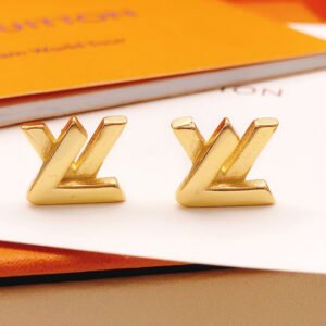 oLVo Earrings 0176