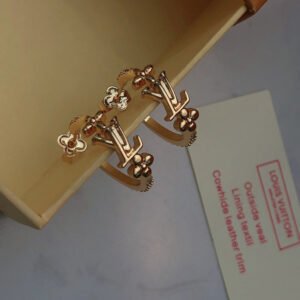 oLVo Earrings 0182