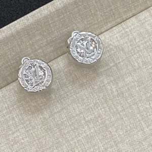 oLVo Earrings 0235