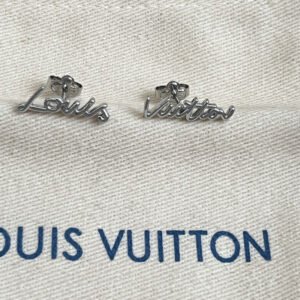 oLVo Earrings 0286