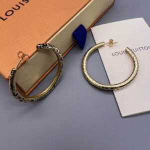 oLVo Earrings 0455