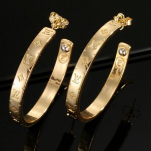 oLVo Earrings 0485