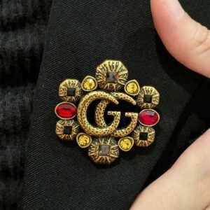 oGUCCIo Brooches 0011