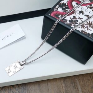 oGUCCIo Necklaces 0049