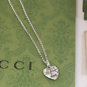 oGUCCIo Necklaces 0073