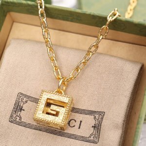 oGUCCIo Necklaces 0081