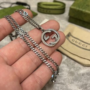 oGUCCIo Necklaces 0110