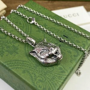 oGUCCIo Necklaces 0130