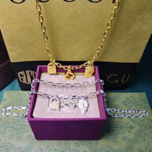 oGUCCIo Necklaces 0143
