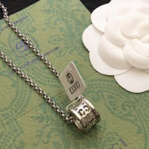 oGUCCIo Necklaces 0163