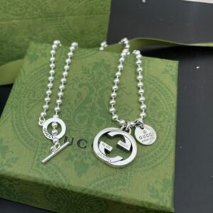 oGUCCIo Necklaces 0165