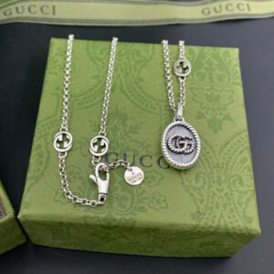 oGUCCIo Necklaces 0166
