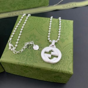 oGUCCIo Necklaces 0169