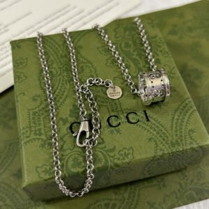 oGUCCIo Necklaces 0173