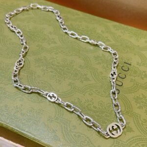 oGUCCIo Necklaces 0183