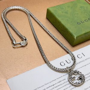oGUCCIo Necklaces 0190