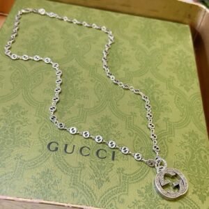 oGUCCIo Necklaces 0192