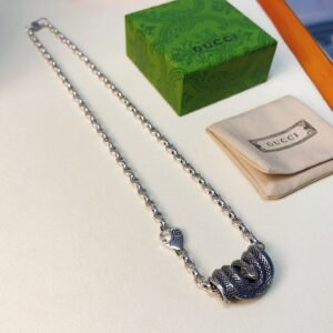 oGUCCIo Necklaces 0217