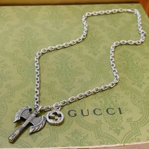 oGUCCIo Necklaces 0244
