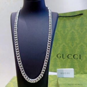 oGUCCIo Necklaces 0250